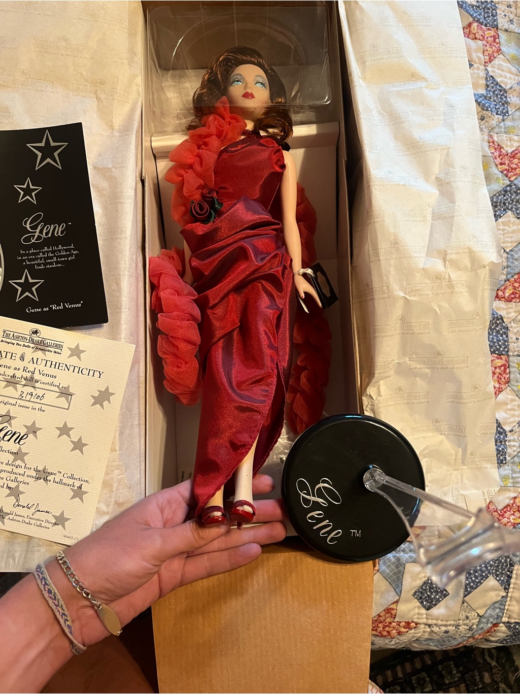 Ashton Drake ”Red Venus” Vintage Gene Couture Collector Doll
